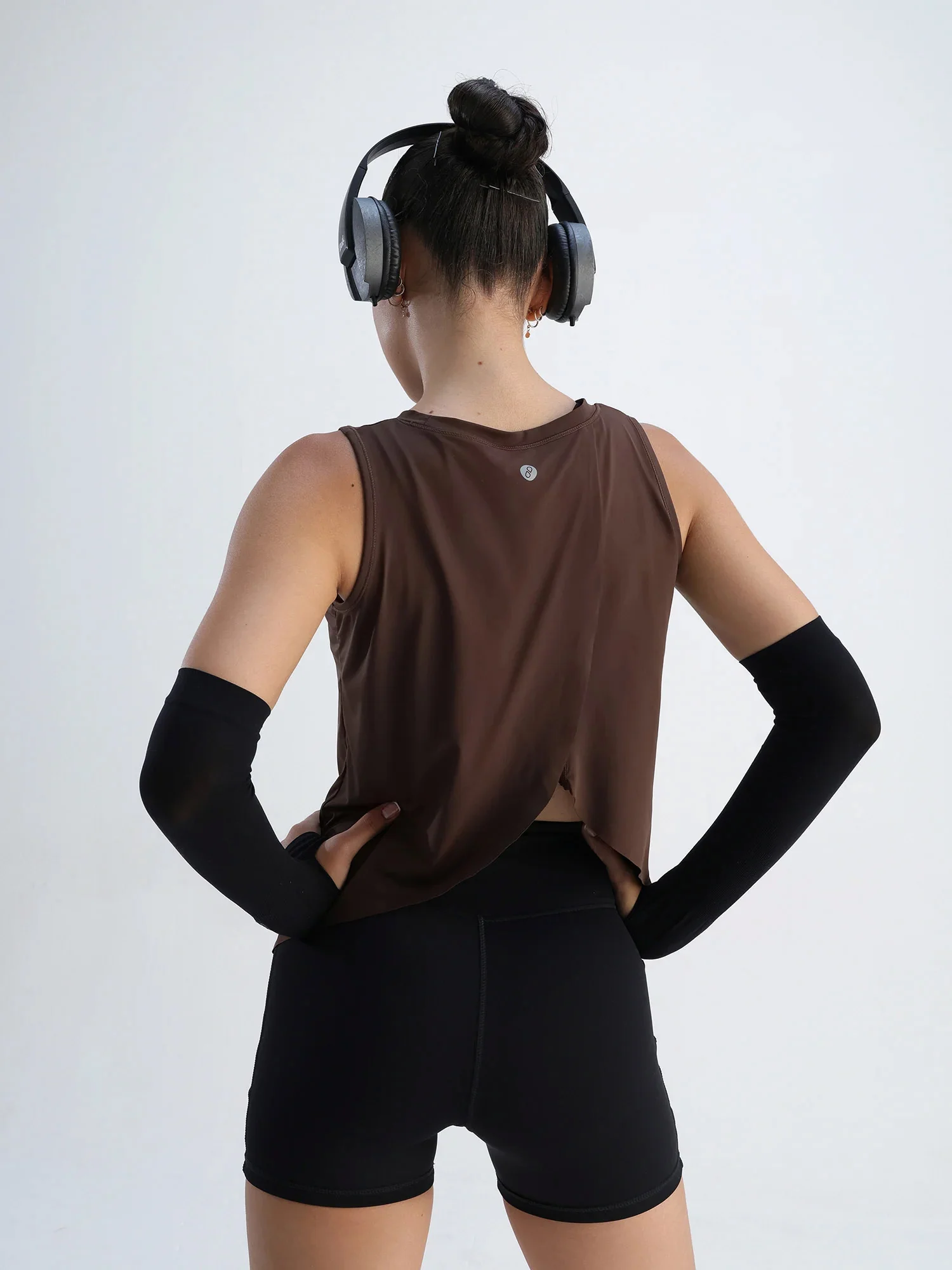 Brown Overlap Tank