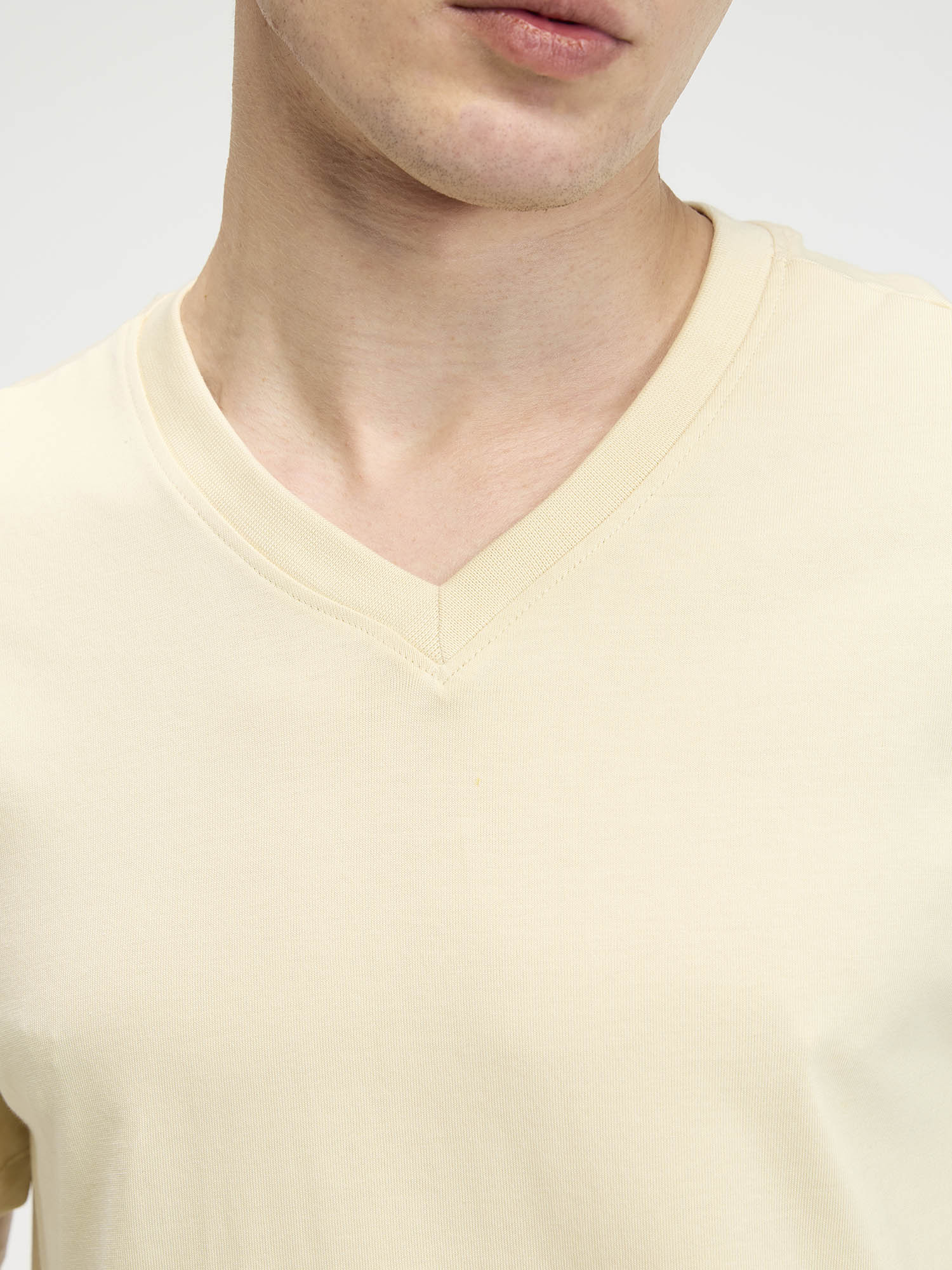 Essential Supima V Neck - Pack of 2 - Image 7