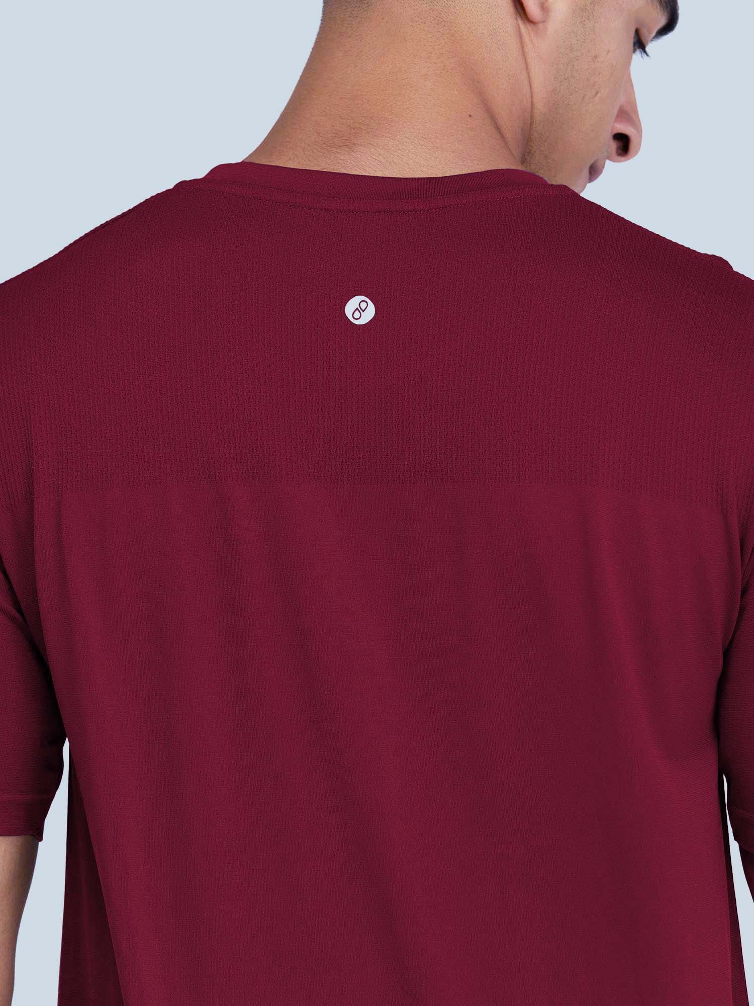 Red Pulse Seamless Tee - Image 7