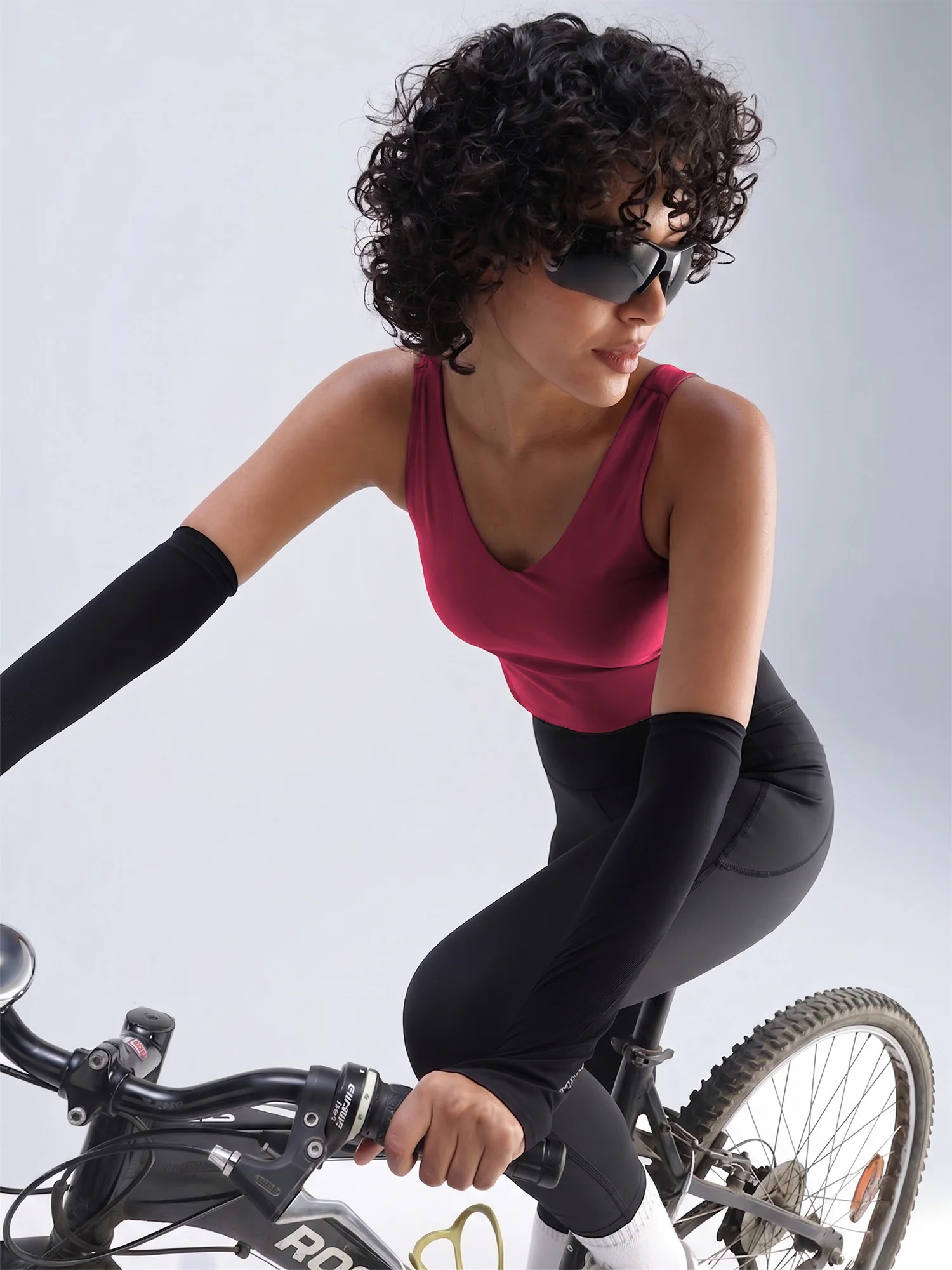 Ruby Refine Crop Tank - Image 6
